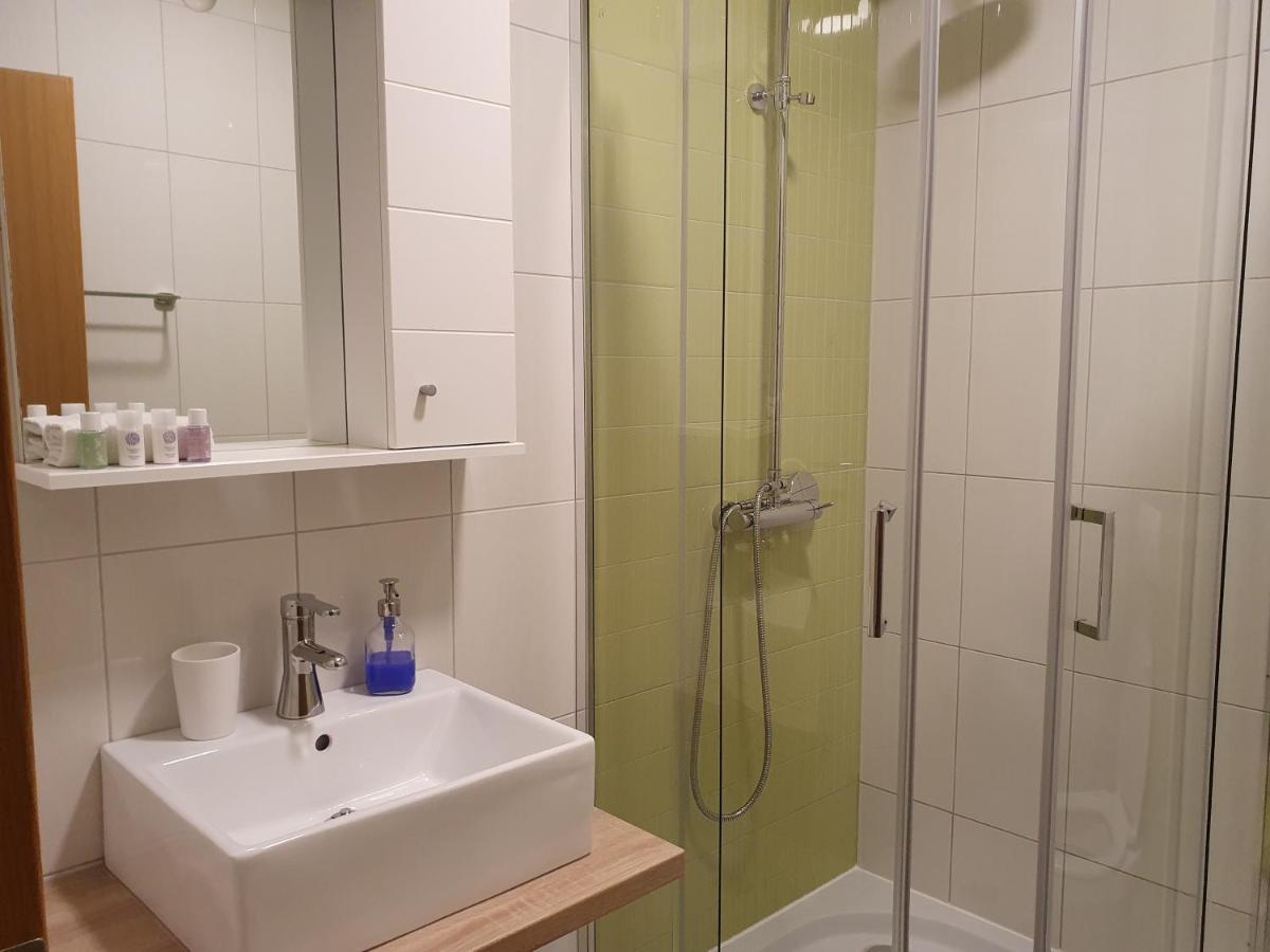Apartmani Eterovic Baška Voda المظهر الخارجي الصورة