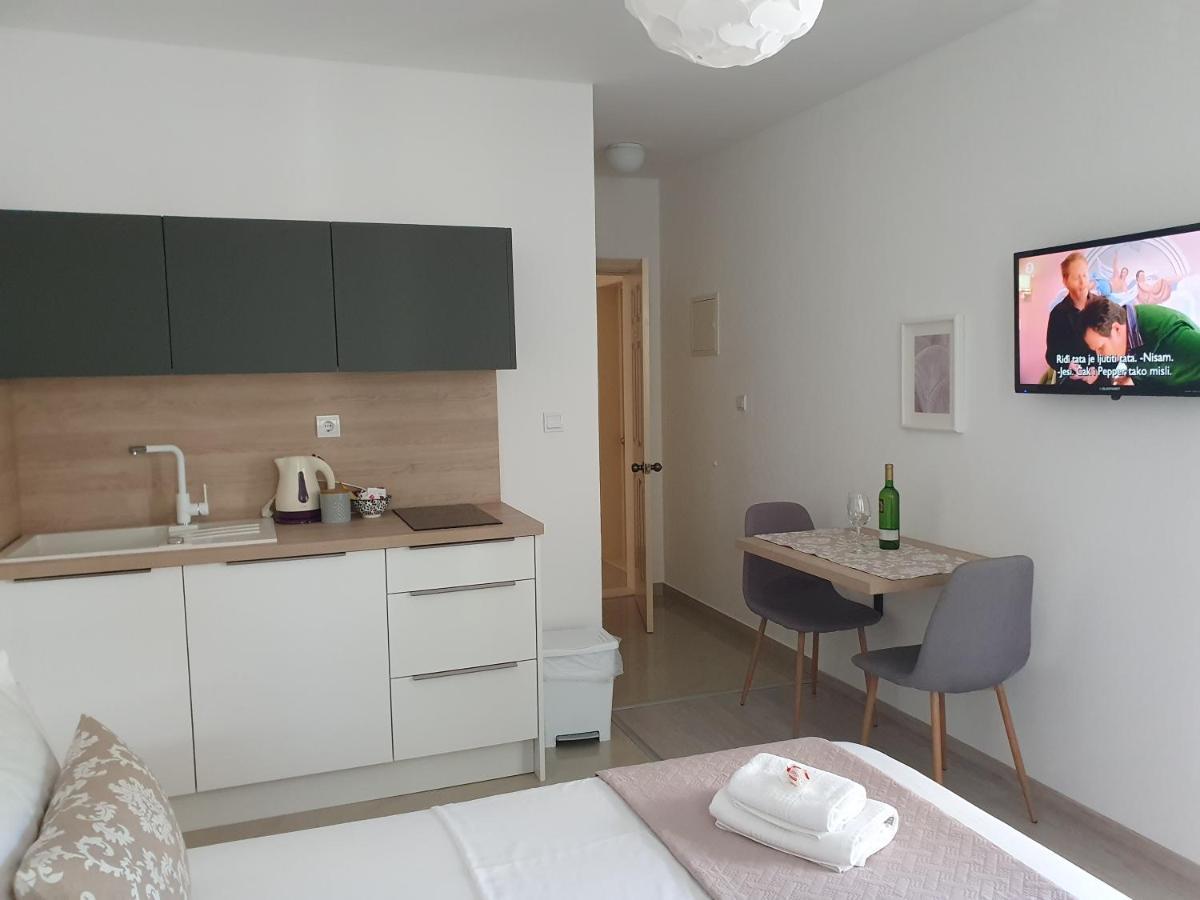 Apartmani Eterovic Baška Voda المظهر الخارجي الصورة