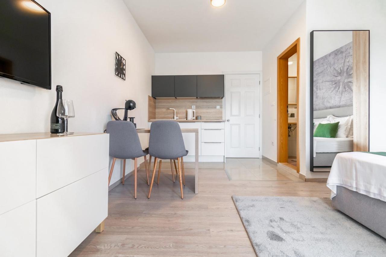 Apartmani Eterovic Baška Voda المظهر الخارجي الصورة