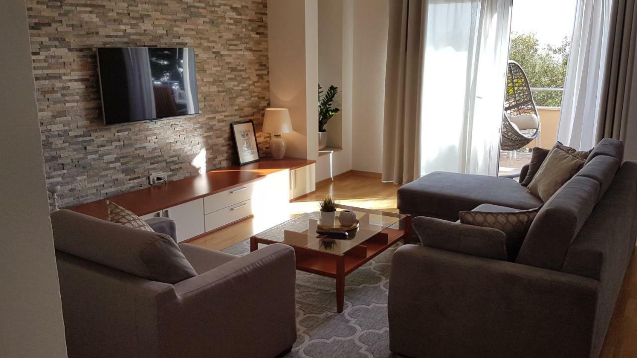 Apartmani Eterovic Baška Voda المظهر الخارجي الصورة