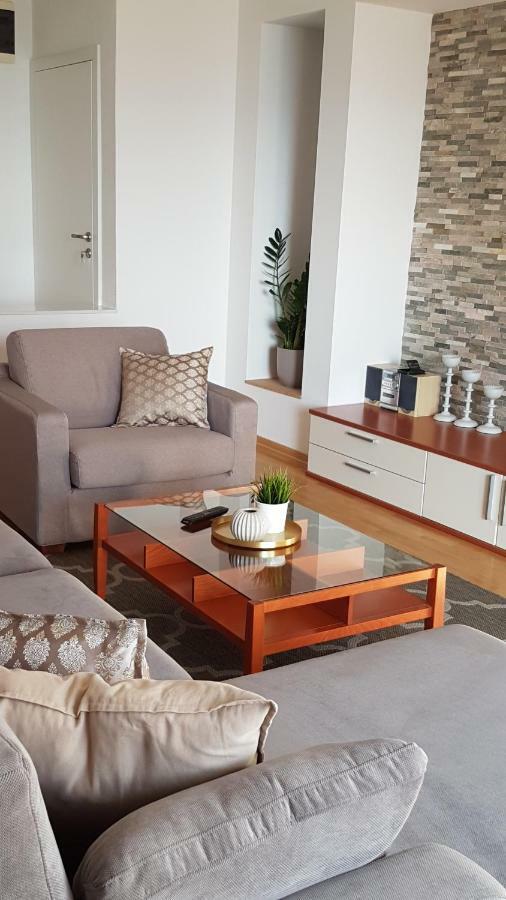 Apartmani Eterovic Baška Voda المظهر الخارجي الصورة